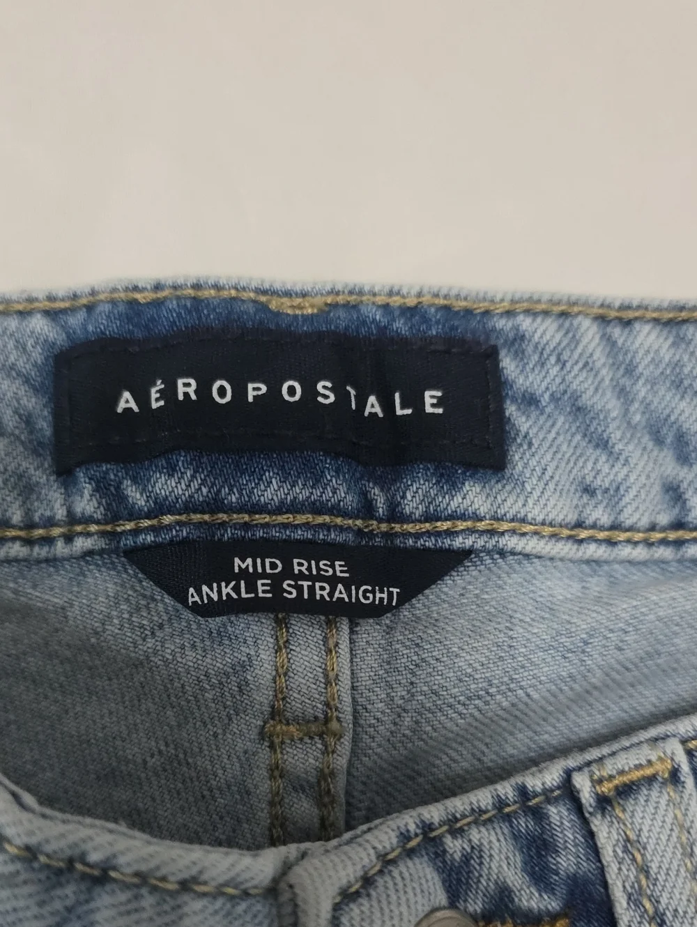 Aero Mid Rise Ankle Straight Size 4 - Picture 6 of 7